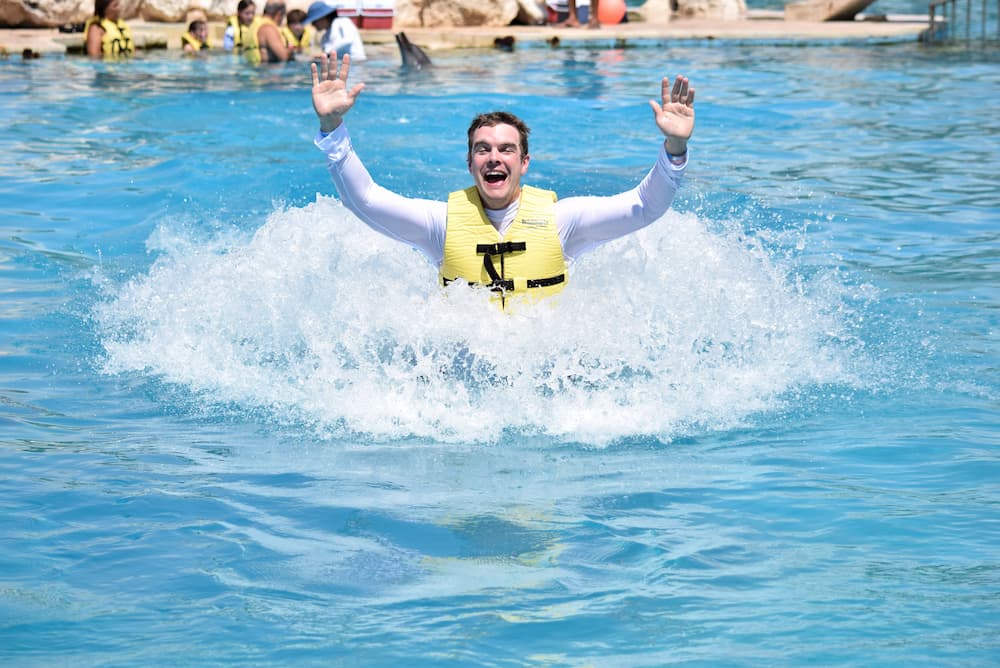 Foot Push en Dolphinaris Riviera Maya