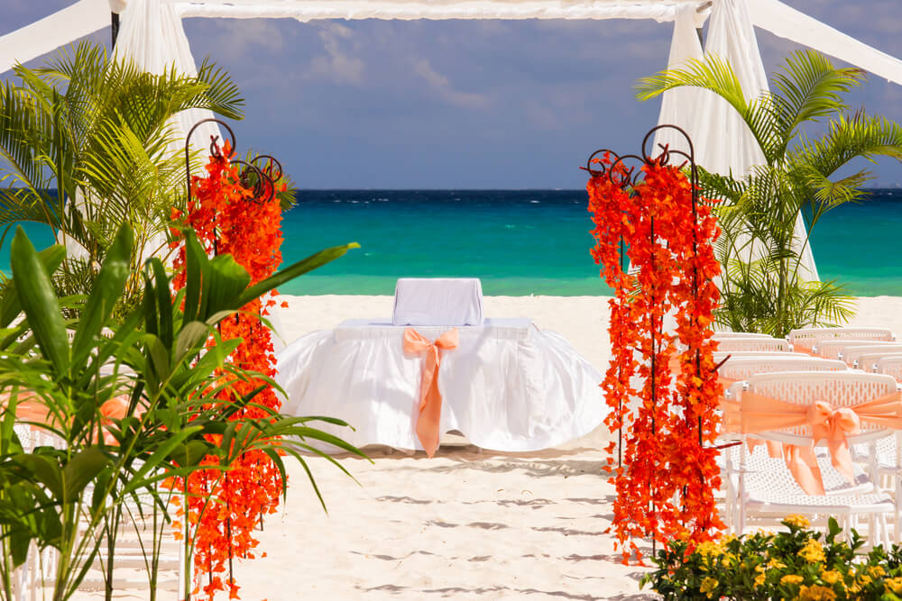 Las playas son un escenario común en las bodas en la Riviera Maya